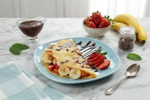 Deliciosos crepes de frutas frescas y coloridas